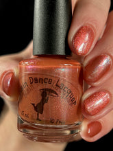 Load image into Gallery viewer, Rain Dance Lacquer - Caramel Kissed - MAGNETIC