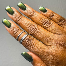 Load image into Gallery viewer, Rain Dance Lacquer - Chrysochus - MAGNETIC