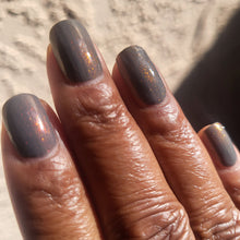 Load image into Gallery viewer, Humble Bee Polish - acillateM