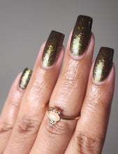 Load image into Gallery viewer, Victorian Varnish - Creekside Chills