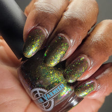 Load image into Gallery viewer, Victorian Varnish - Creekside Chills