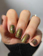 Load image into Gallery viewer, Victorian Varnish - Creekside Chills