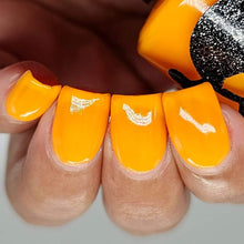 Load image into Gallery viewer, Paradox Polish - The Crow - GITD TOPPER