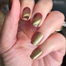 Load image into Gallery viewer, Victorian Varnish - CADOU CLAWS - MAGNETIC