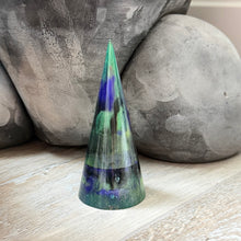 Load image into Gallery viewer, Bernd Offerings - Beyond The Trees Ring Holder