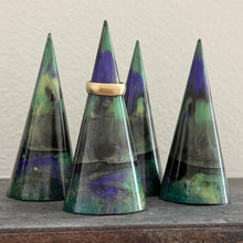 Load image into Gallery viewer, Bernd Offerings - Beyond The Trees Ring Holder