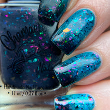 Load image into Gallery viewer, Chamaeleon Nails - Shadow Wolf - THERMAL