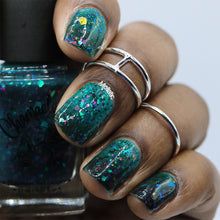 Load image into Gallery viewer, Chamaeleon Nails - Shadow Wolf - THERMAL