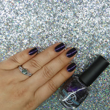 Load image into Gallery viewer, Victorian Varnish - Prince Of Darkness (Reflective)