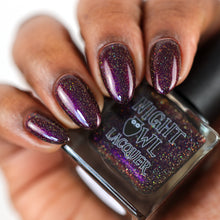 Load image into Gallery viewer, Night Owl Lacquer - The Star
