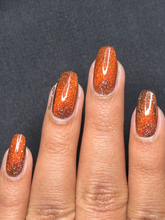 Load image into Gallery viewer, Rain Dance Lacquer - Orodruin - MAGNETIC
