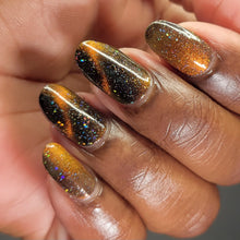 Load image into Gallery viewer, Rain Dance Lacquer - Orodruin - MAGNETIC
