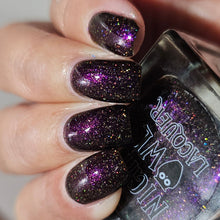 Load image into Gallery viewer, Night Owl Lacquer - The Star

