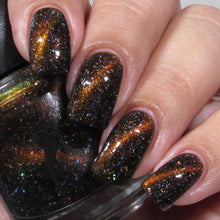 Load image into Gallery viewer, Rain Dance Lacquer - Orodruin - MAGNETIC
