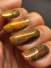 Load image into Gallery viewer, Rain Dance Lacquer - Orodruin - MAGNETIC
