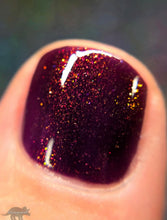 Load image into Gallery viewer, Dark &amp; Twisted Lacquer - Six Swans
