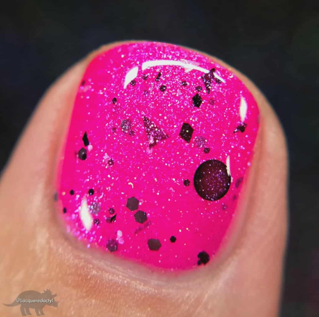 Dark & Twisted Lacquer - Nobody's Fool