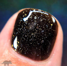 Load image into Gallery viewer, Dark &amp; Twisted Lacquer - Don&#39;t Under Estimate The Evil Of Gold
