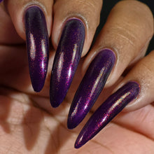 Load image into Gallery viewer, Dark &amp; Twisted Lacquer - Six Swans
