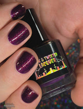 Load image into Gallery viewer, Dark &amp; Twisted Lacquer - Six Swans
