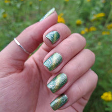Load image into Gallery viewer, Rain Dance Lacquer - Little Green Men
