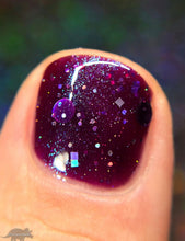 Load image into Gallery viewer, Dark &amp; Twisted Lacquer - The Truth Is Out There
