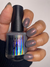 Load image into Gallery viewer, Humble Bee Polish - acillateM
