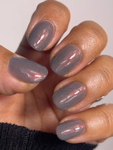 Load image into Gallery viewer, Humble Bee Polish - acillateM
