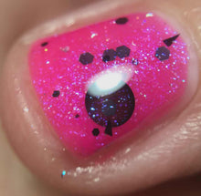 Load image into Gallery viewer, Dark &amp; Twisted Lacquer - Nobody&#39;s Fool
