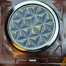 Load image into Gallery viewer, Paradox - Medusa- MULTICHROME EYESHADOW
