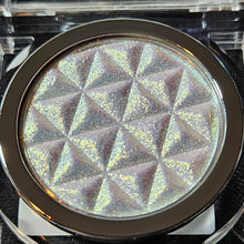 Load image into Gallery viewer, Paradox - Medusa- MULTICHROME EYESHADOW
