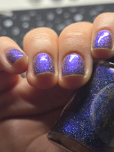 Load image into Gallery viewer, The Peach Pit Co. - Creating the Stars
