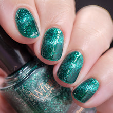 Load image into Gallery viewer, Whatcha Nail Polish - Lothlórien Leaf - MAGNETIC
