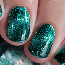 Load image into Gallery viewer, Whatcha Nail Polish - Lothlórien Leaf - MAGNETIC
