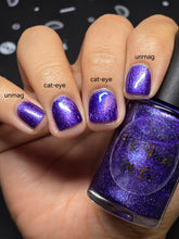 Load image into Gallery viewer, The Peach Pit Co. - Gandolf the Purple - MAGNETIC
