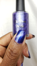 Load image into Gallery viewer, The Peach Pit Co. - Gandolf the Purple - MAGNETIC
