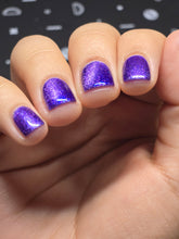 Load image into Gallery viewer, The Peach Pit Co. - Gandolf the Purple - MAGNETIC
