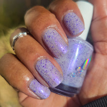 Load image into Gallery viewer, Sassy Cats Lacquer - Frozen Inside
