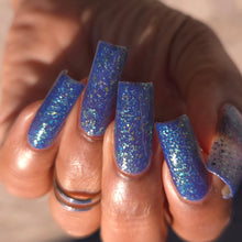 Load image into Gallery viewer, Chamaeleon Nails - Revealed in Daylight - SOLAR
