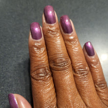 Load image into Gallery viewer, Sassy Cats Lacquer - Atomic Amethyst - MAGNETIC
