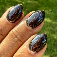 Load image into Gallery viewer, Dark &amp; Twisted Lacquer - Don&#39;t Under Estimate The Evil Of Gold
