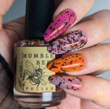 Load image into Gallery viewer, Humble Bee Polish - Les Yeux Sans Visage
