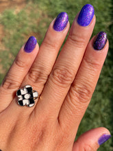 Load image into Gallery viewer, Humble Bee Polish - Alice
