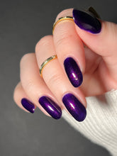 Load image into Gallery viewer, Humble Bee Polish - Fate's Hands
