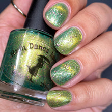 Load image into Gallery viewer, Rain Dance Lacquer - Little Green Men
