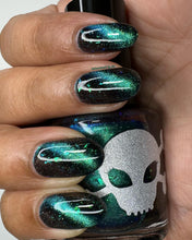 Load image into Gallery viewer, Paradox Polish - There&#39;s More To Life Than Scaring - MAGNETIC POLISH
