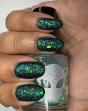 Load image into Gallery viewer, Paradox Polish - Schmoopsie-poo - TOPPER
