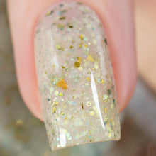 Load image into Gallery viewer, Chamaeleon Nails - Revealed in Daylight - SOLAR
