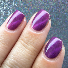 Load image into Gallery viewer, Sassy Cats Lacquer - Atomic Amethyst - MAGNETIC
