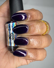 Load image into Gallery viewer, Humble Bee Polish - Fate's Hands
